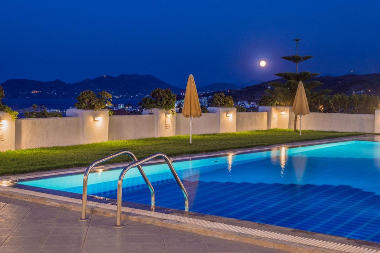 Penny Luxury Apartments Kokkari Exterior foto